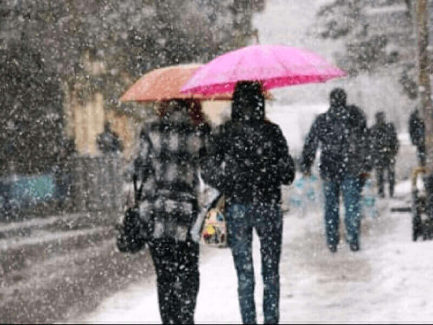 Снег и до 2 градусов тепла ожидается в столице в субботу